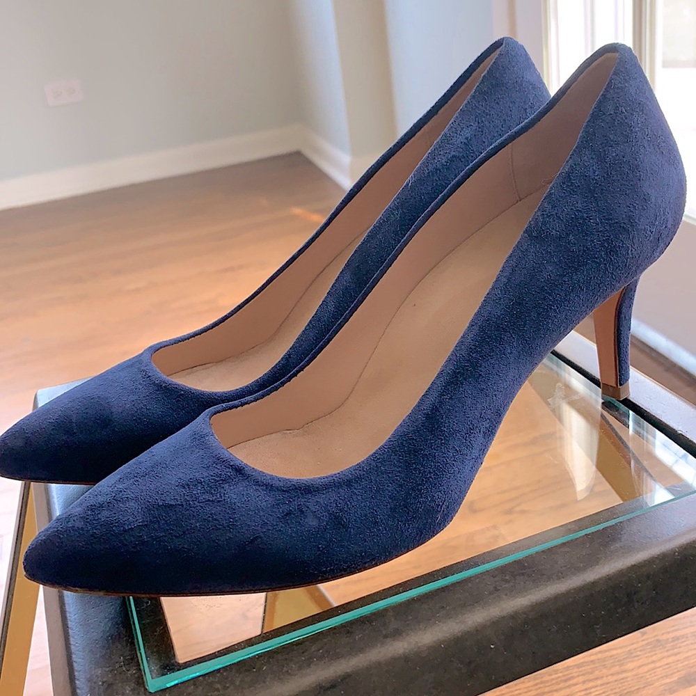 Blue suede shoes!